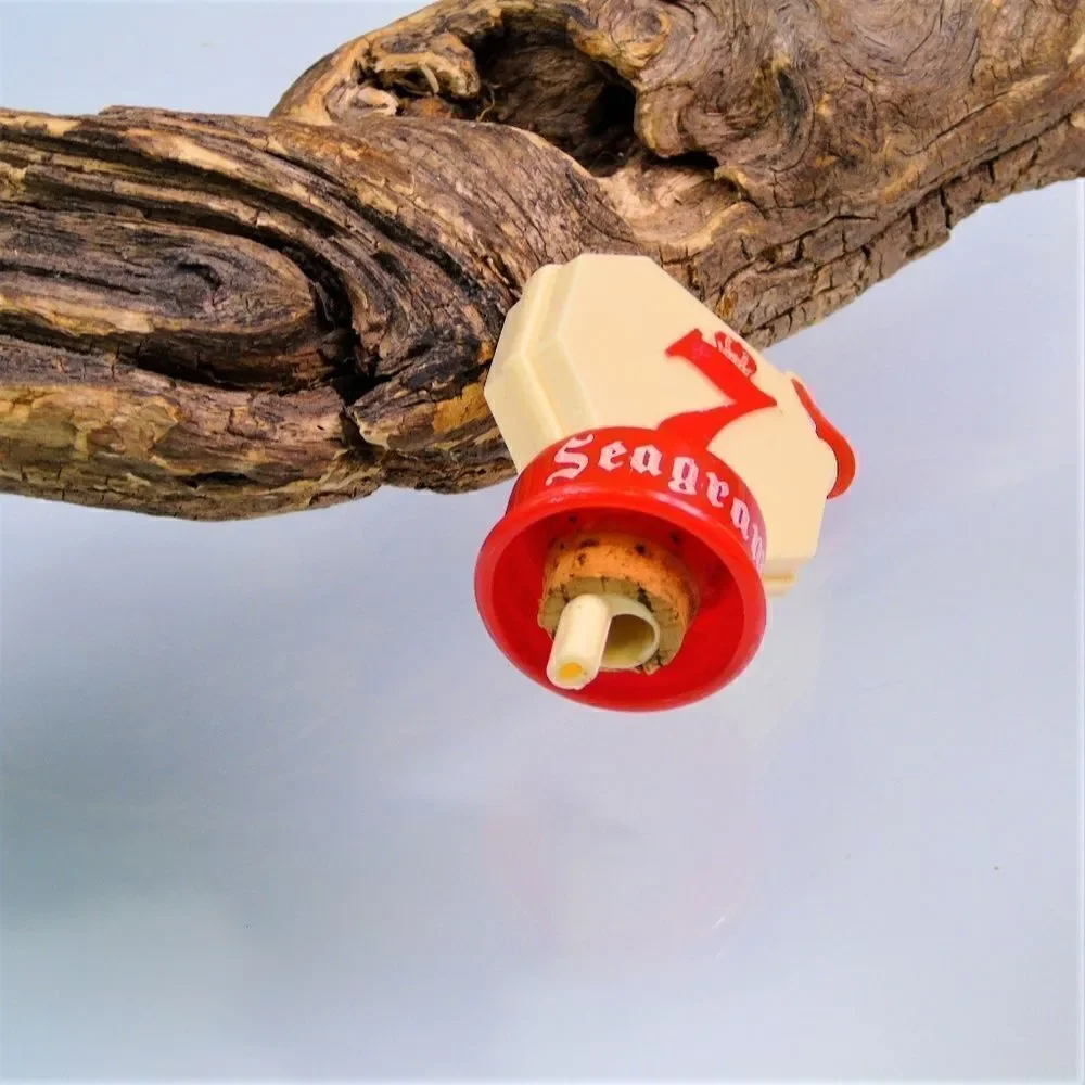 Seagram's Seven 7 Crown Whiskey Bottle Stopper